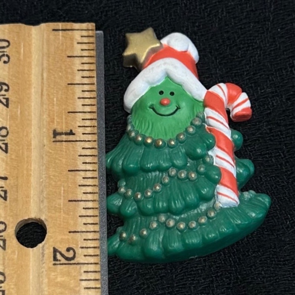 Hallmark Anthropomorphic Tree Brooch Christmas Candy Cane Santa Hat Pin - Picture 2 of 5